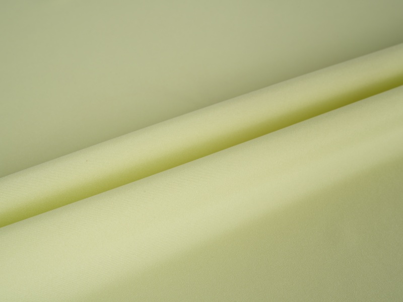 Kain pelapis peregangan poliester