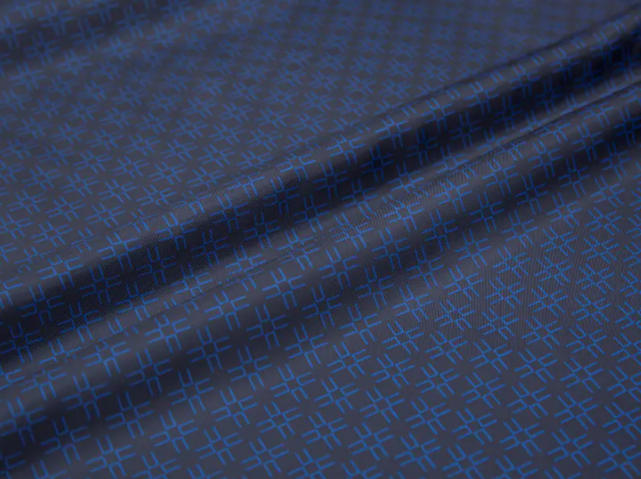 Mengapa desainer lebih suka kain lapisan cetak all-polyester?